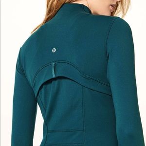 LULULEMON DEFINE JACKET — SOLD OUT LIMITED COLOUR 🤍